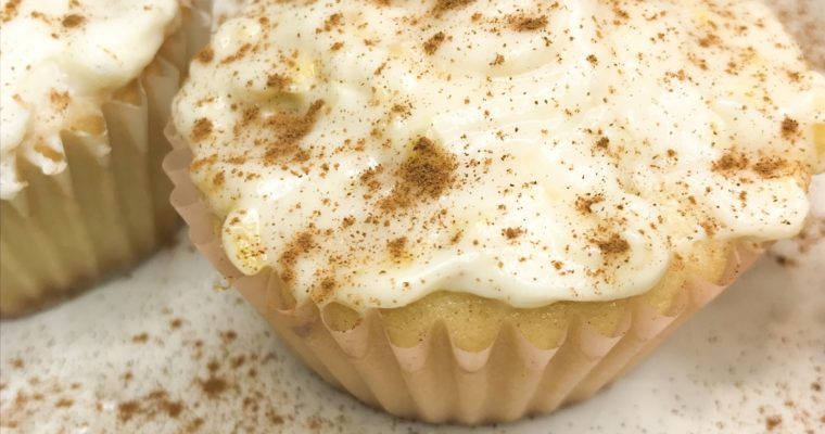 Pineapple stuffed cupcakes